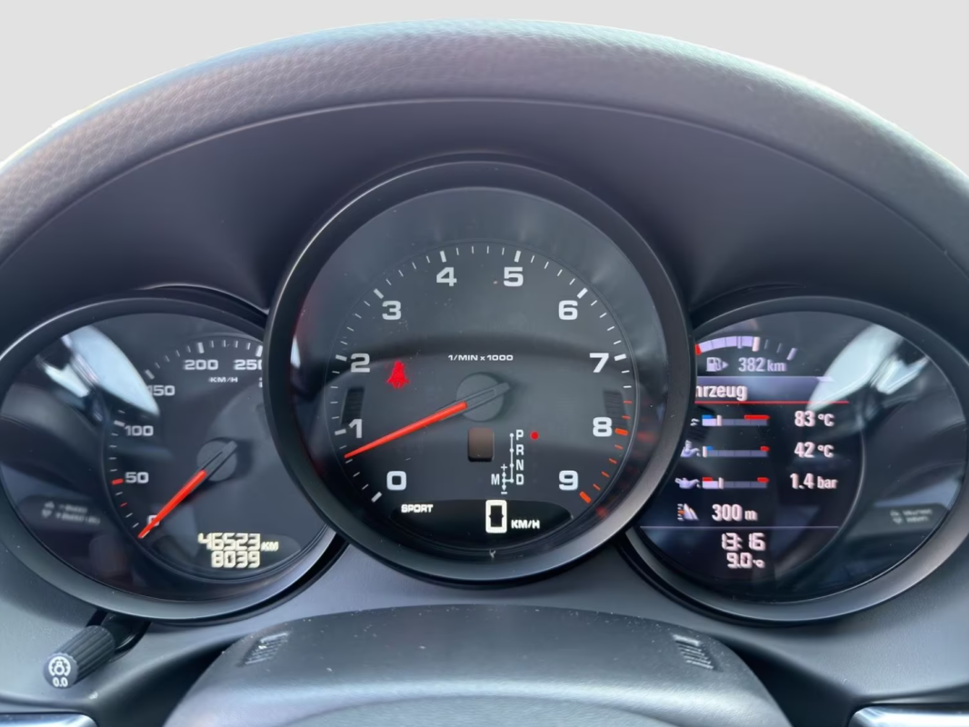 Porsche Boxster 2.7 265CH PDK