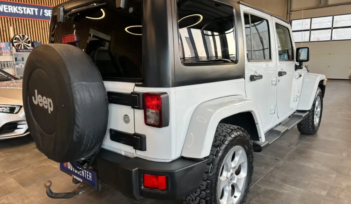 Jeep Wrangler 2.8 CRD 200CH FAP SAHARA BVA