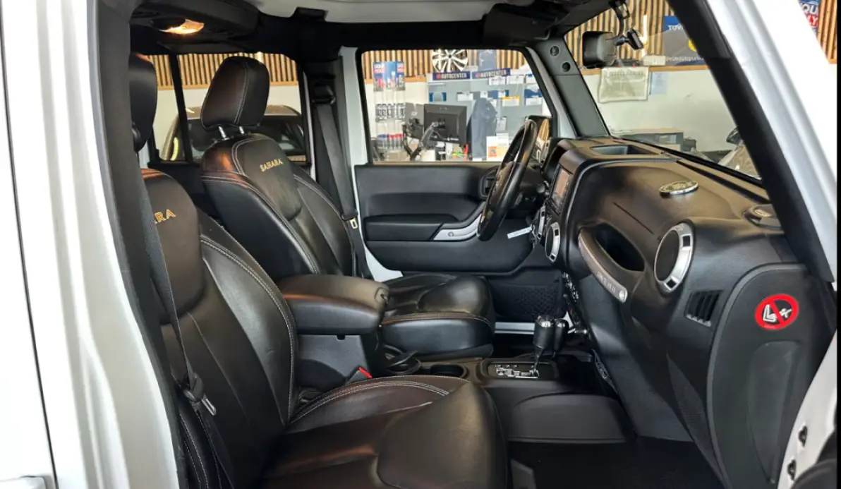 Jeep Wrangler 2.8 CRD 200CH FAP SAHARA BVA