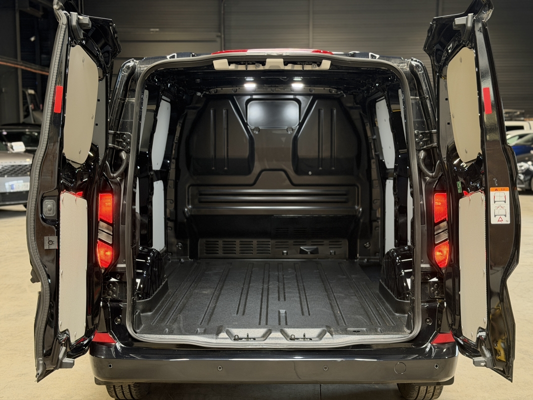 Ford Transit CUSTOM FG 320 L1H1 2.0ECOBLUE 170ch LIMITED 4X4 BVA8