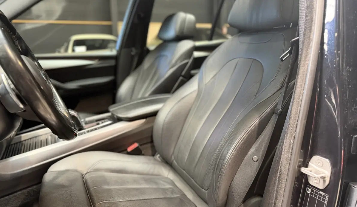 Bmw X5 (F15) M50D 381CH