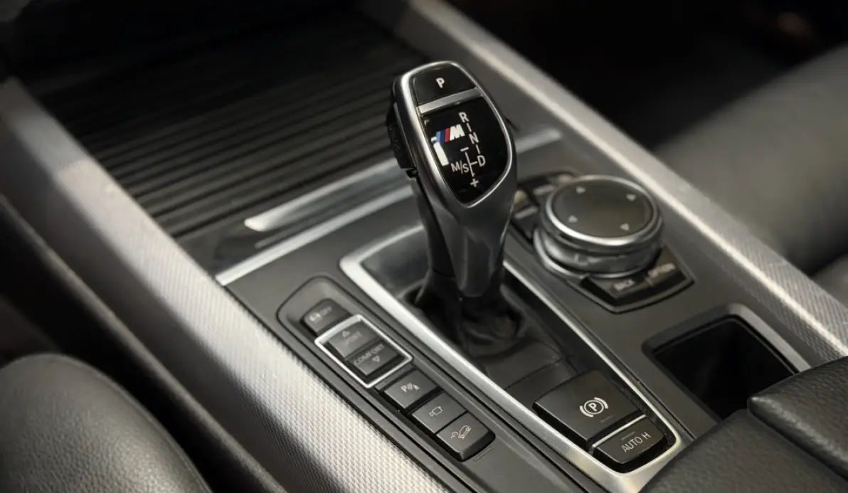 Bmw X5 (F15) M50D 381CH