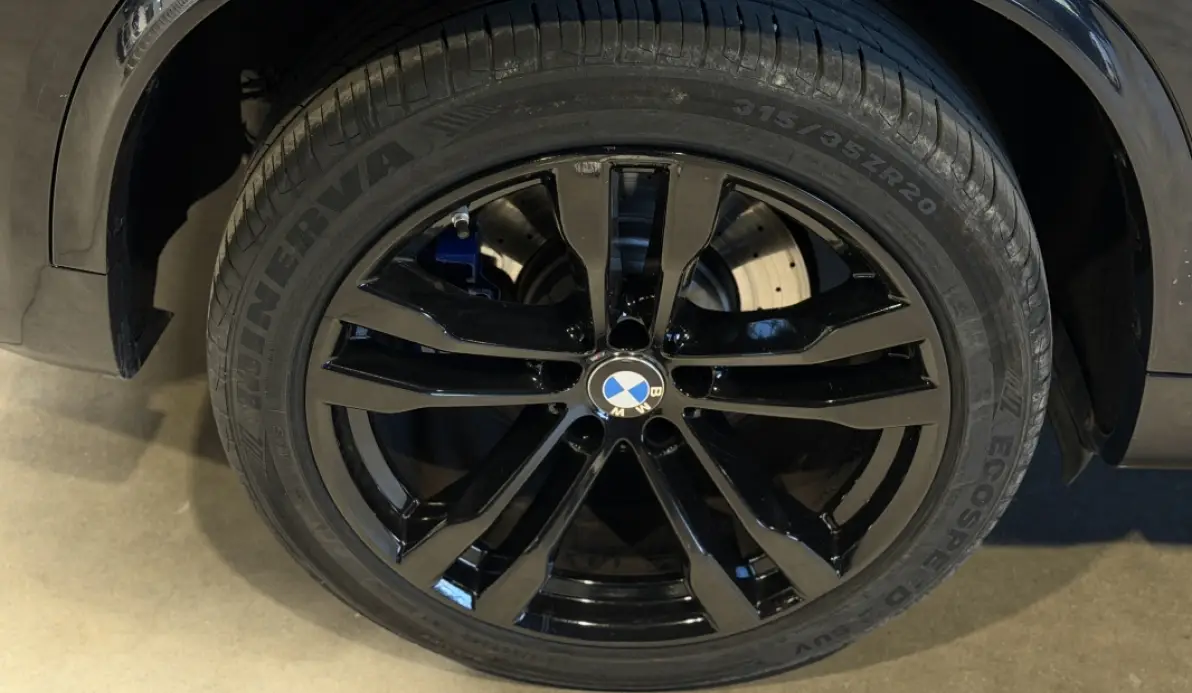 Bmw X5 (F15) M50D 381CH