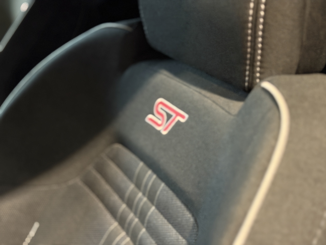 Ford Fiesta 1.5 ECOBOOST 200CH ST-PACK 3P