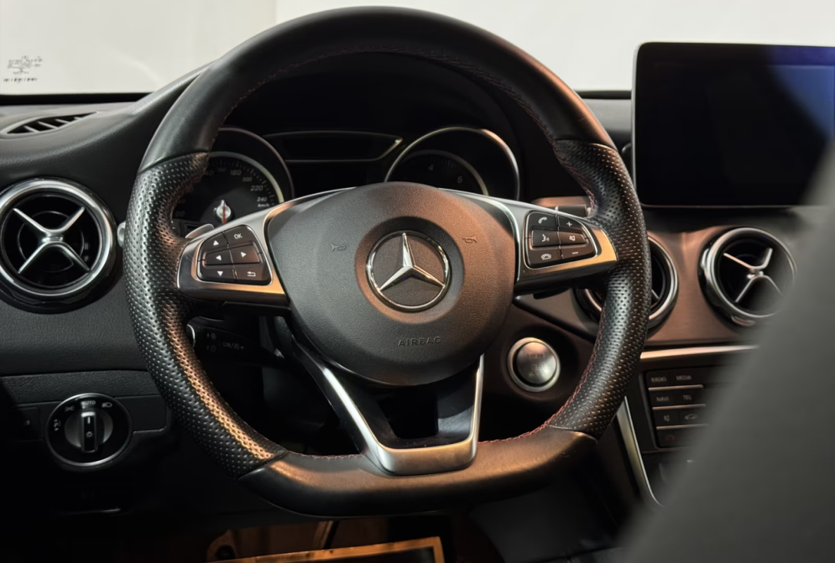 Mercedes GLA 220 D ACTIVITY EDITION 7G-DCT