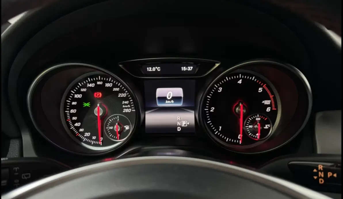 Mercedes GLA 220 D ACTIVITY EDITION 7G-DCT