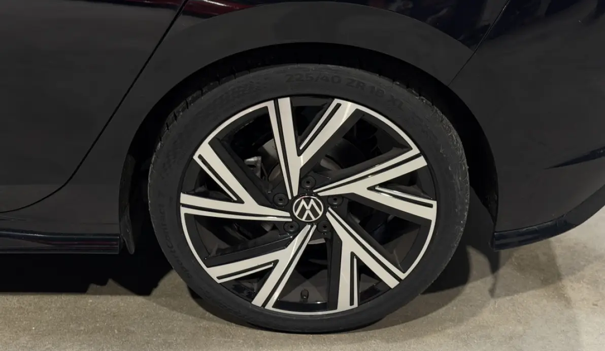 Volkswagen Golf VIII 1.5 TSI - 150CH  R-Line