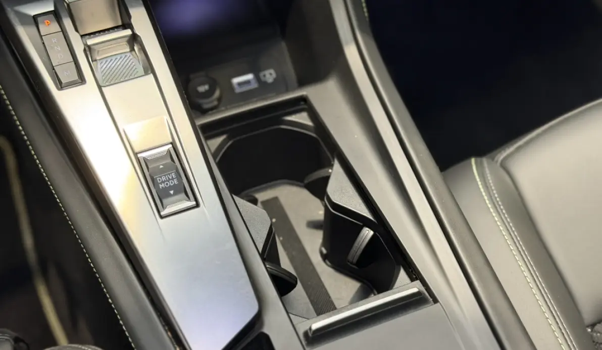 Peugeot 308 1.2 PURETECH 130CH S&S GT EAT8