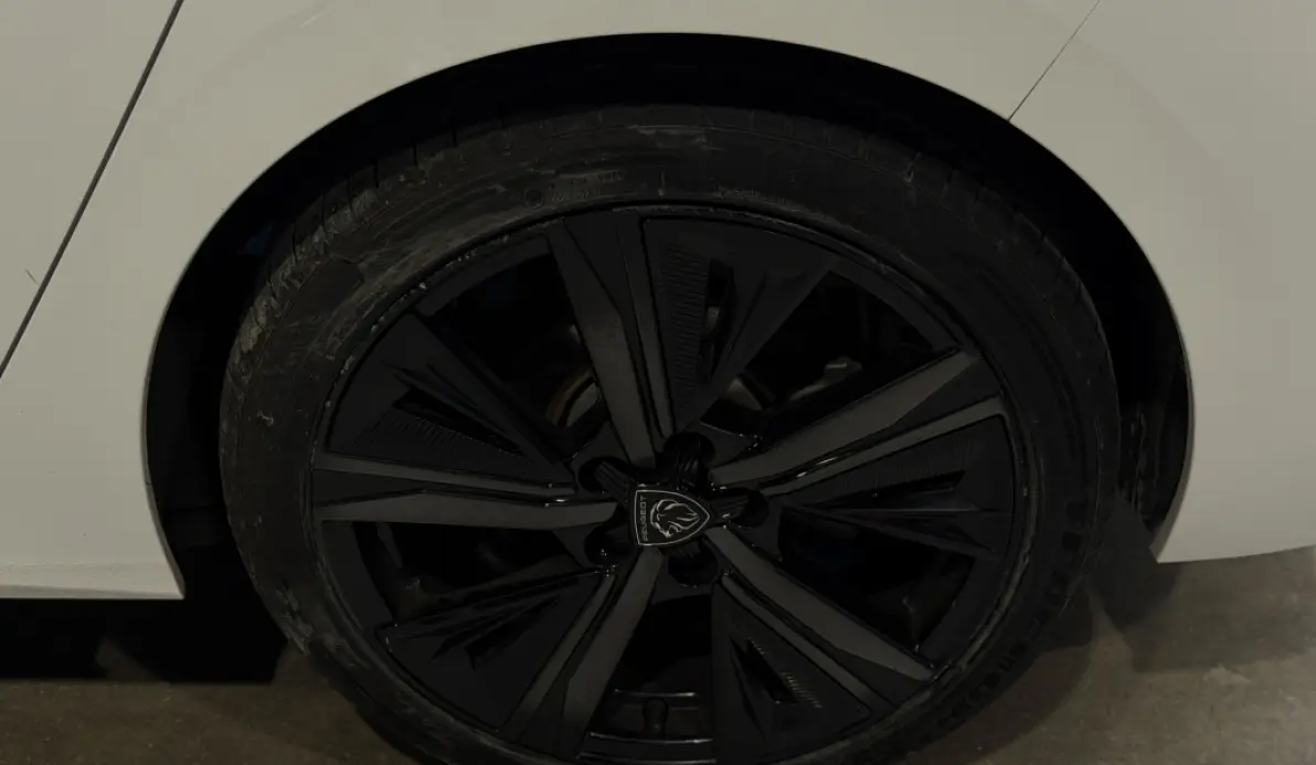 Peugeot 308 1.2 PURETECH 130CH S&S GT EAT8