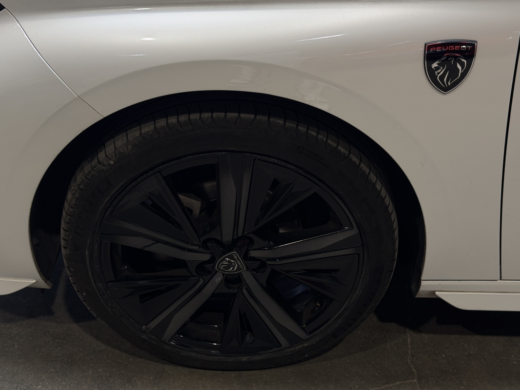 Peugeot 308 1.2 PURETECH 130CH S&S GT EAT8