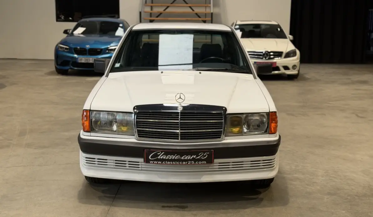 Mercedes 190 E W201 - 1986 - 4 CYLINDRES ESSENCE