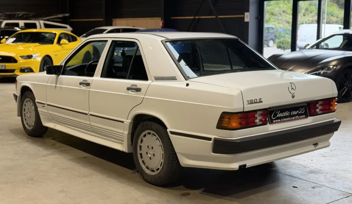 Mercedes 190 E W201 - 1986 - 4 CYLINDRES ESSENCE