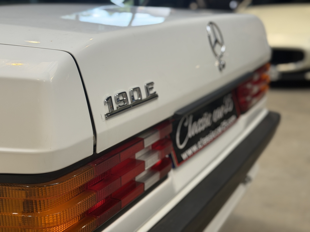 Mercedes 190 E W201 - 1986 - 4 CYLINDRES ESSENCE