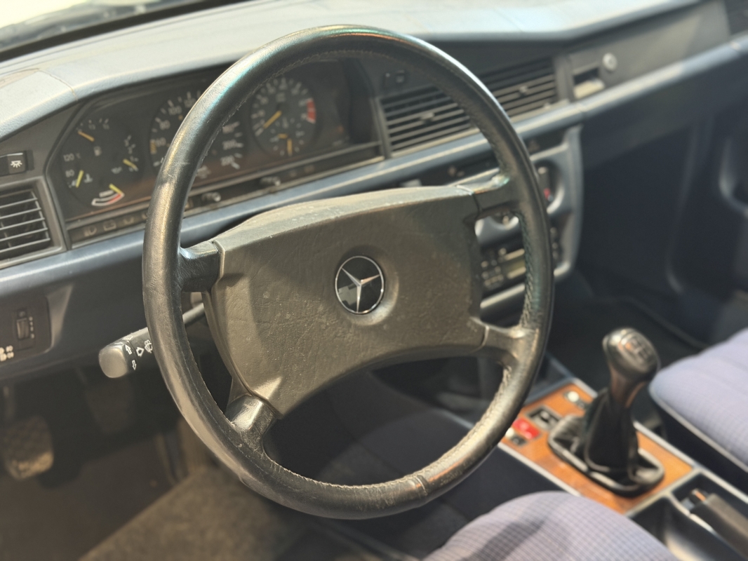 Mercedes 190 E W201 - 1986 - 4 CYLINDRES ESSENCE