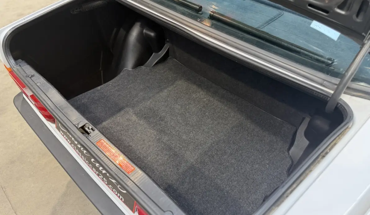 Mercedes 190 E W201 - 1986 - 4 CYLINDRES ESSENCE
