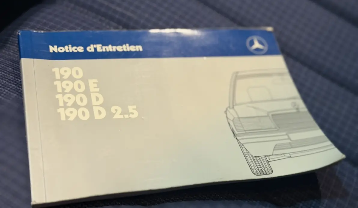Mercedes 190 E W201 - 1986 - 4 CYLINDRES ESSENCE