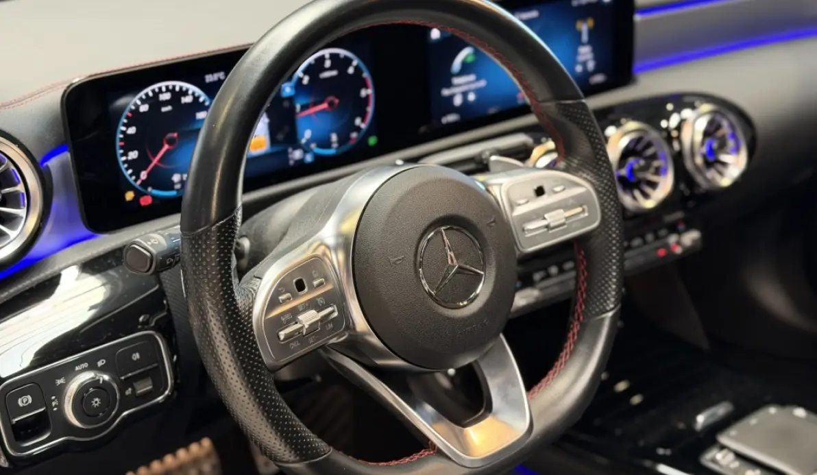 Mercedes CLA 220 D 190CH AMG LINE 8G-DCT