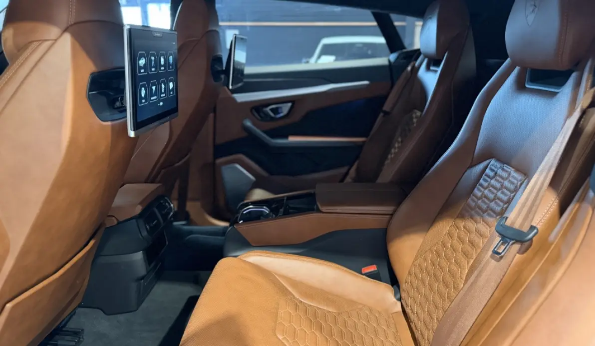 Lamborghini URUS Lamborghini URUS 4.0 V8 650CH BITURBO - 4 PLACES