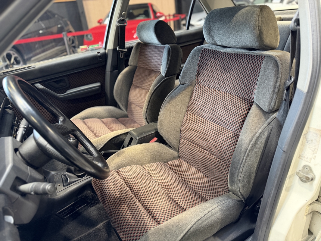 Peugeot 405 MI 16 - ORIGINE