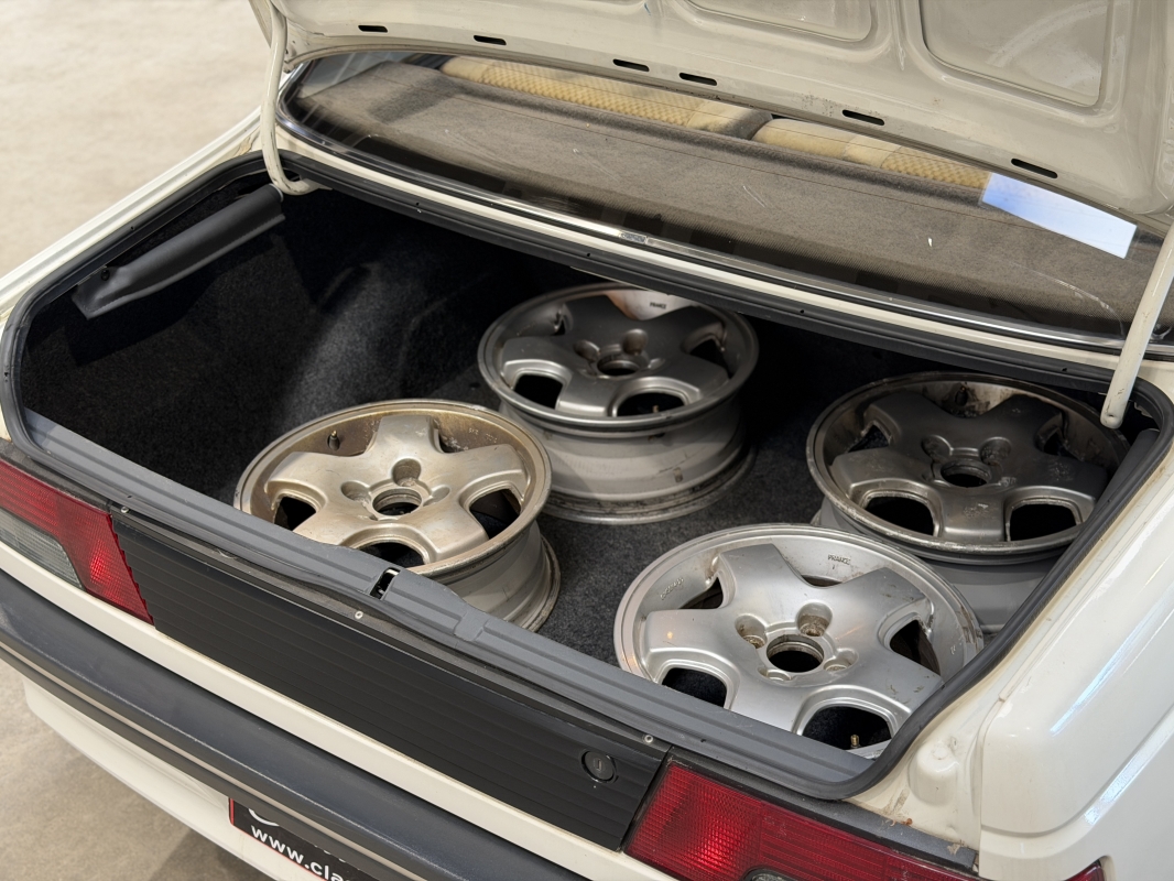 Peugeot 405 MI 16 - ORIGINE
