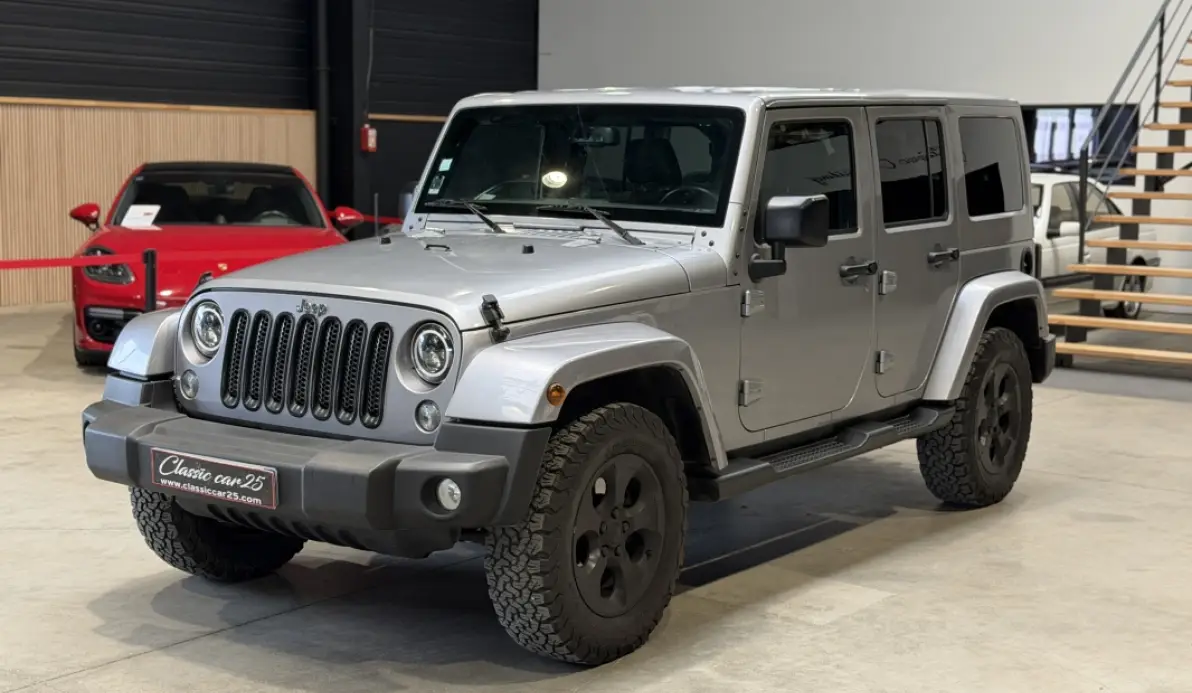 Jeep Wrangler UNLIMITED 2.8 CRD 200CH FAP SAHARA BVA - CONVERTIBLE