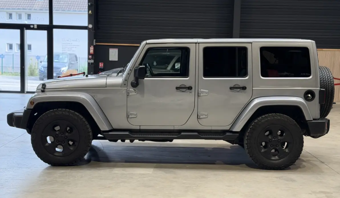 Jeep Wrangler UNLIMITED 2.8 CRD 200CH FAP SAHARA BVA - CONVERTIBLE
