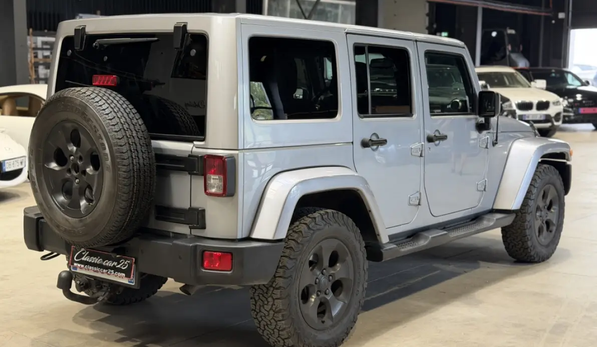 Jeep Wrangler UNLIMITED 2.8 CRD 200CH FAP SAHARA BVA - CONVERTIBLE