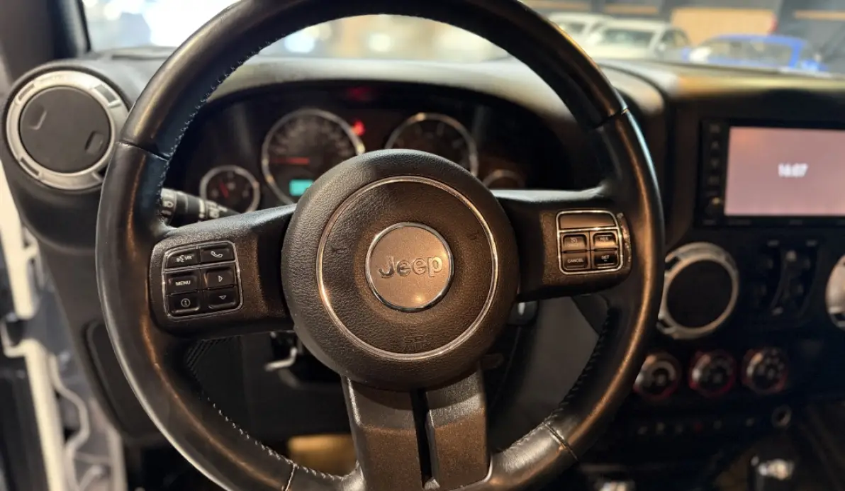 Jeep Wrangler UNLIMITED 2.8 CRD 200CH FAP SAHARA BVA - CONVERTIBLE