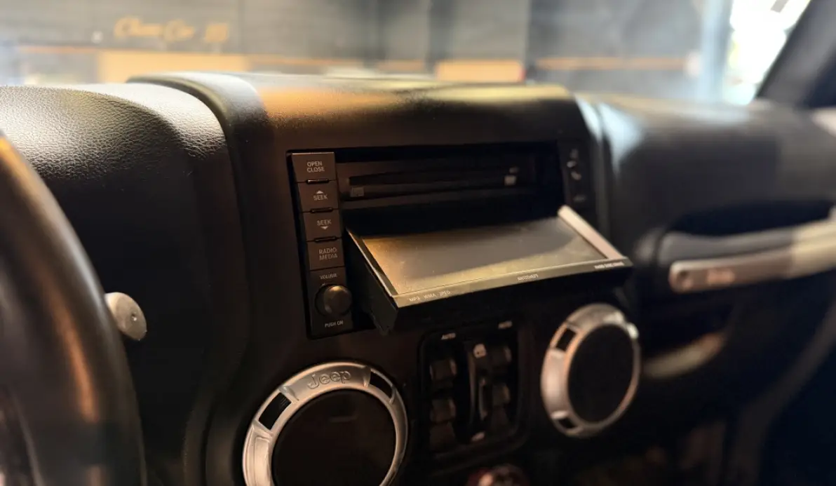 Jeep Wrangler UNLIMITED 2.8 CRD 200CH FAP SAHARA BVA - CONVERTIBLE