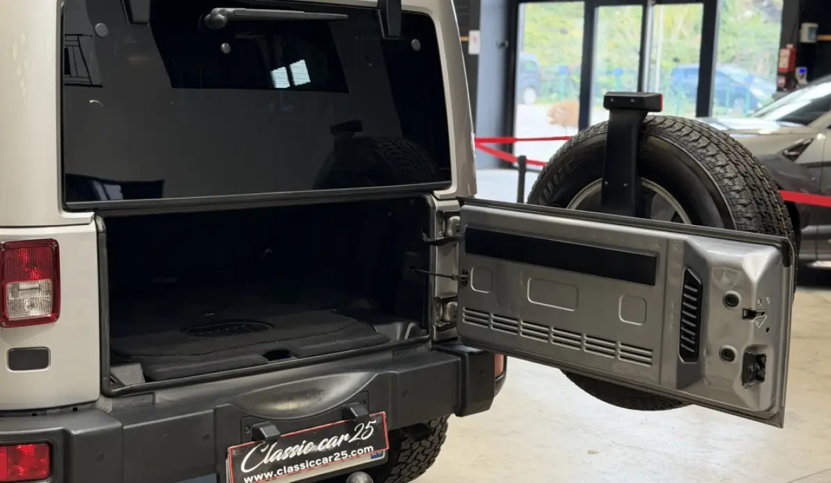 Jeep Wrangler UNLIMITED 2.8 CRD 200CH FAP SAHARA BVA - CONVERTIBLE