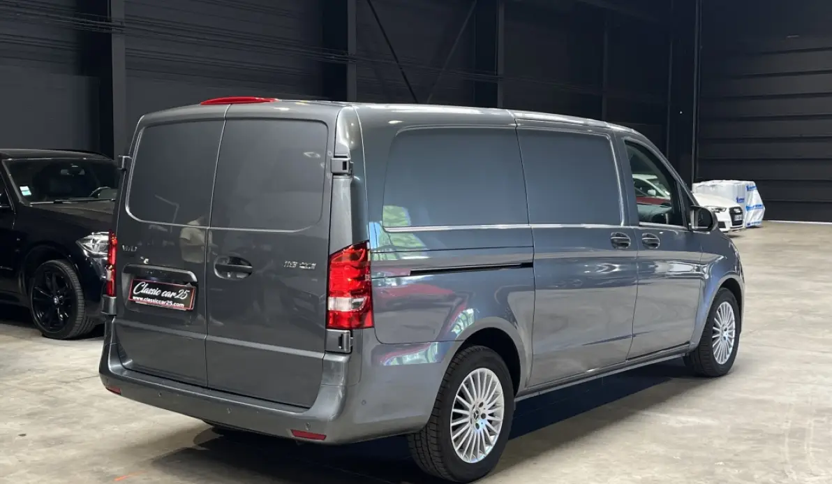Mercedes Vito Fourgon 116 CDI 163cv 9G-Tronic 1ère Main / TVA Récupérable / Apple Carplay / Cuir / Caméra