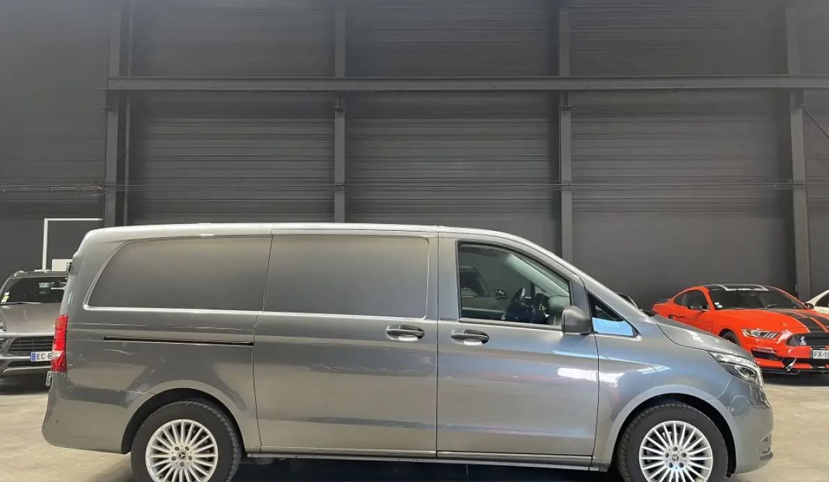 Mercedes Vito Fourgon 116 CDI 163cv 9G-Tronic 1ère Main / TVA Récupérable / Apple Carplay / Cuir / Caméra