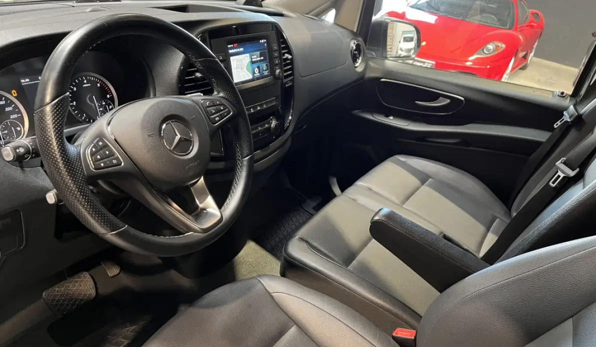 Mercedes Vito Fourgon 116 CDI 163cv 9G-Tronic 1ère Main / TVA Récupérable / Apple Carplay / Cuir / Caméra