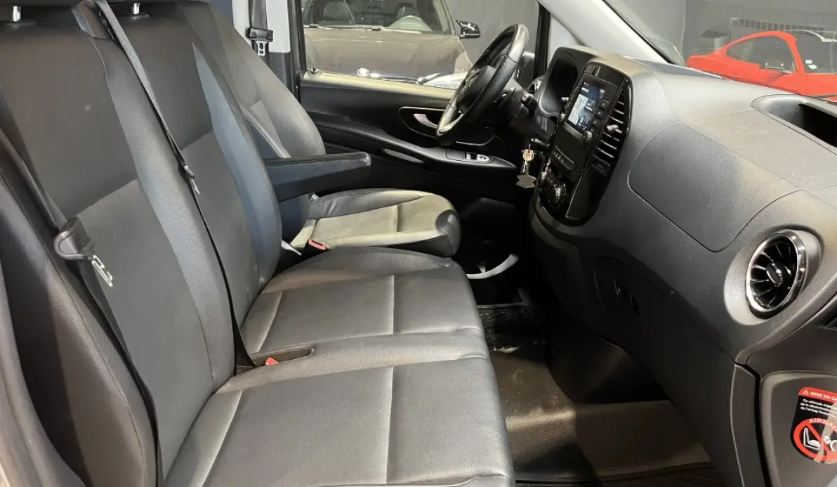 Mercedes Vito Fourgon 116 CDI 163cv 9G-Tronic 1ère Main / TVA Récupérable / Apple Carplay / Cuir / Caméra